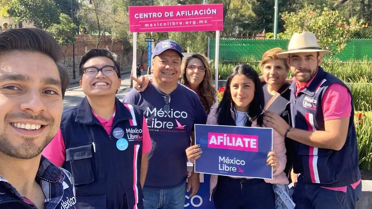 PARTIDO DE FELIPE CALDERON-Cortesia @MexLibre_ (1)